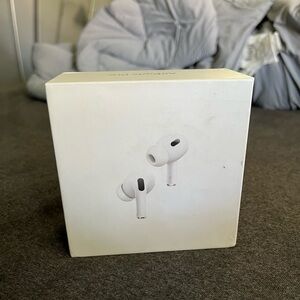 Apple AirPods Pro with Charging Case - White